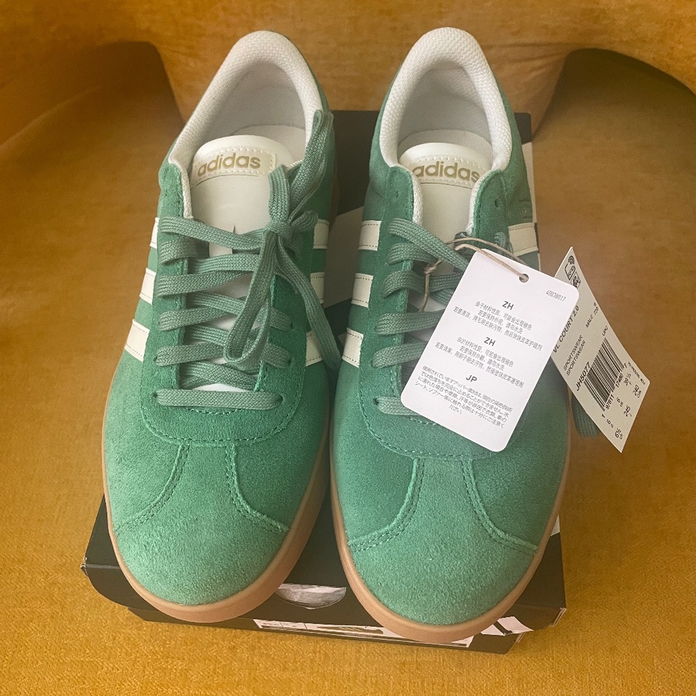 Adidas Women’s Size 8 VL Court 2.0